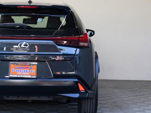Used 2020 Lexus UX 200 w/ Premium Package FWD image 12