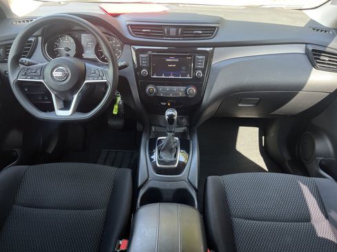 Used 2021 Nissan Rogue Sport S FWD image 2