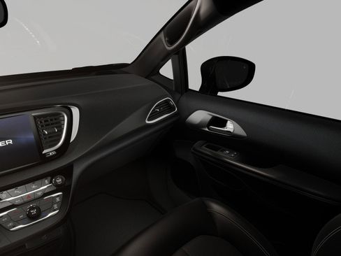 New 2026 Chrysler Voyager LX image 7