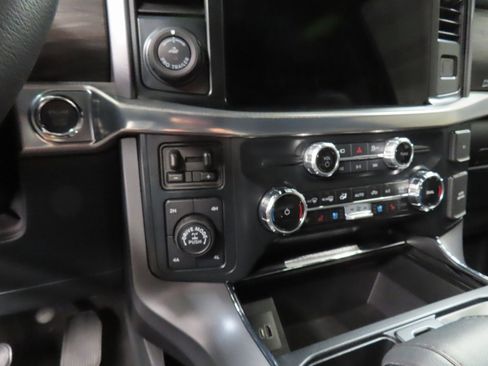 Used 2025 Ford F150 Lariat w/ Tow/Haul Package image 61