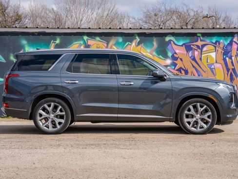 Used 2021 Hyundai Palisade Limited image 4