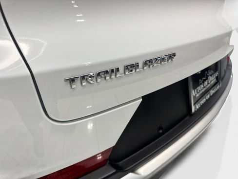 Used 2023 Chevrolet TrailBlazer LT w/ Convenience Package image 23