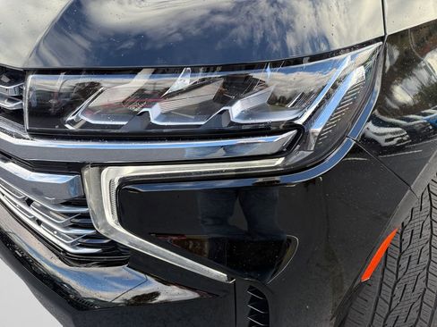 Used 2024 Chevrolet Tahoe Premier AWD/4WD image 22