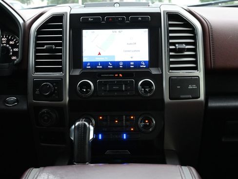 Used 2019 Ford F150 Platinum w/ Equipment Group 701A Luxury AWD/4WD image 13