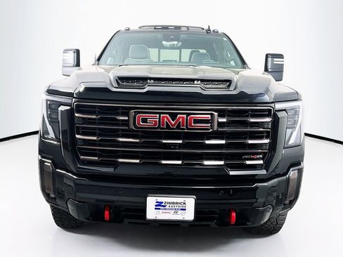 Used 2024 GMC Sierra 2500 AT4X AWD/4WD image 2