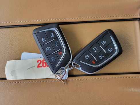 Certified 2021 Cadillac Escalade Sport AWD/4WD image 28