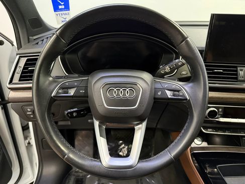 Used 2021 Audi Q5 2.0T Premium Plus w/ Premium Plus Package AWD/4WD image 24