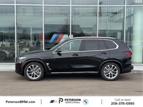 New 2026 BMW X5 xDrive50e w/ Premium Package AWD/4WD image 3