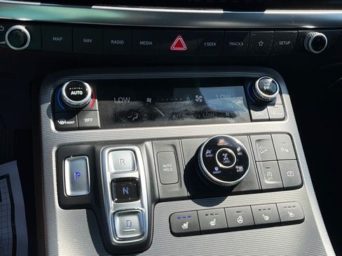 Used 2024 Hyundai Palisade Calligraphy AWD/4WD image 13