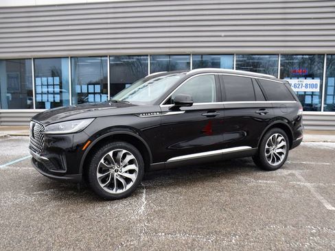 New 2026 Lincoln Aviator Reserve w/ Illumination Package AWD/4WD image 2