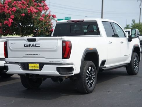 Used 2025 GMC Sierra 2500 Denali Ultimate AWD/4WD image 6