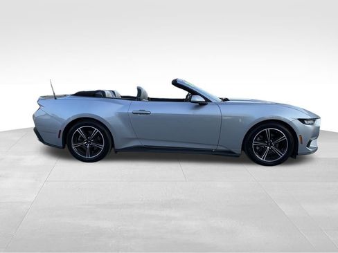 Used 2024 Ford Mustang Premium image 10