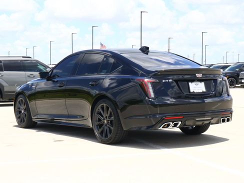 Used 2026 Cadillac CT5 V RWD image 3