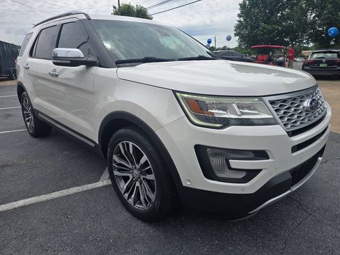 Used 2016 Ford Explorer Platinum AWD/4WD image 8