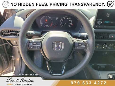 Used 2025 Honda HR-V LX image 17