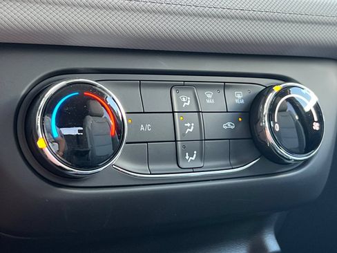Used 2026 Chevrolet TrailBlazer LS w/ LS Convenience Package FWD image 26