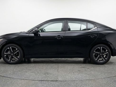 Used 2025 Nissan Sentra SV FWD image 5