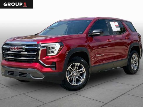 Used 2025 GMC Terrain Elevation AWD/4WD image 1