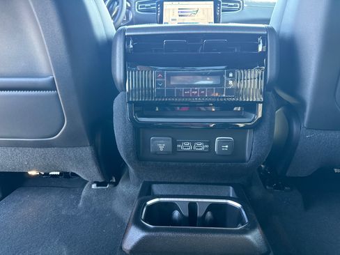 New 2026 Jeep Grand Wagoneer 4WD image 7