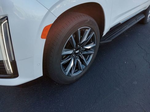 Certified 2024 Cadillac Escalade Sport image 7