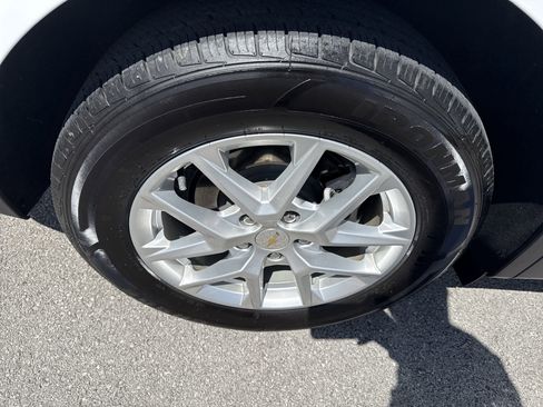 Used 2022 Chevrolet Equinox LT image 10