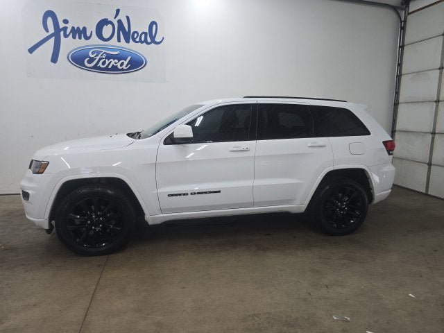 Used 2019 Jeep Grand Cherokee Altitude AWD/4WD image 29