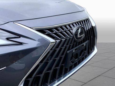 Used 2024 Lexus ES 350 w/ Premium Package FWD image 30