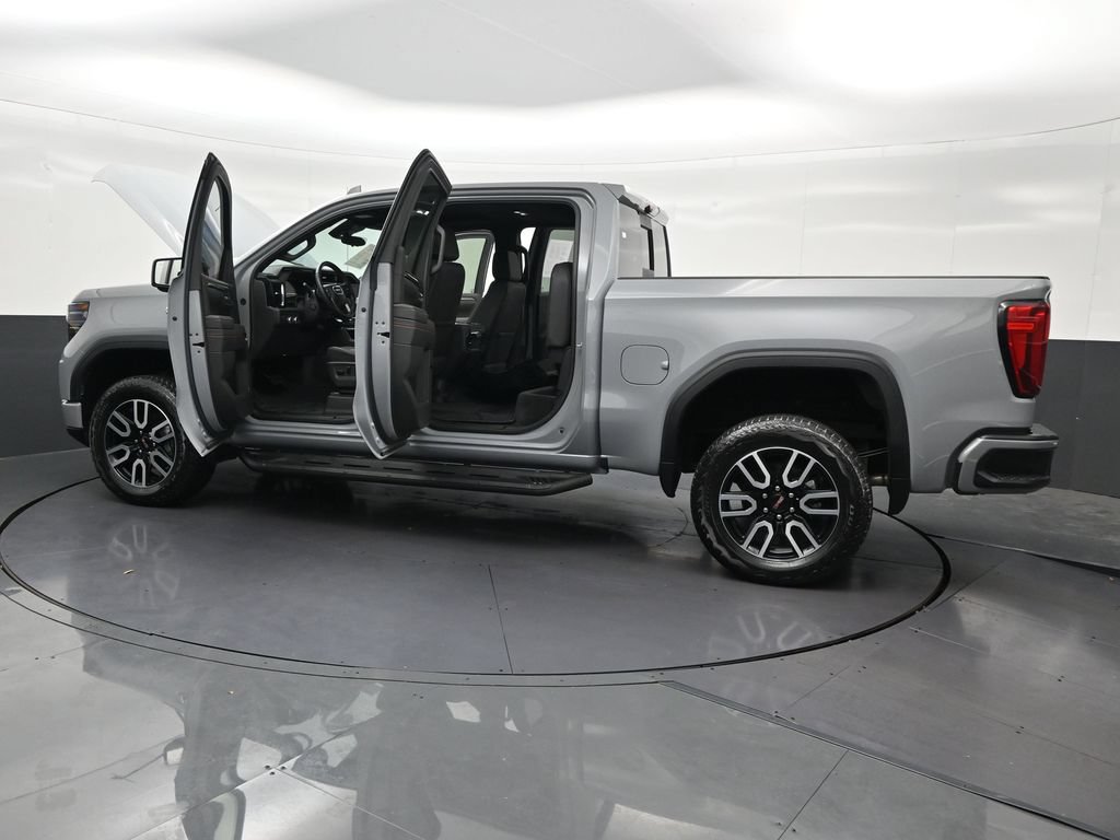 Used 2025 GMC Sierra 1500 AT4 w/ AT4 Premium Package AWD/4WD image 34