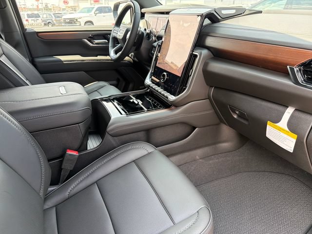 New 2026 GMC Yukon Denali w/ Denali Reserve Package AWD/4WD image 21