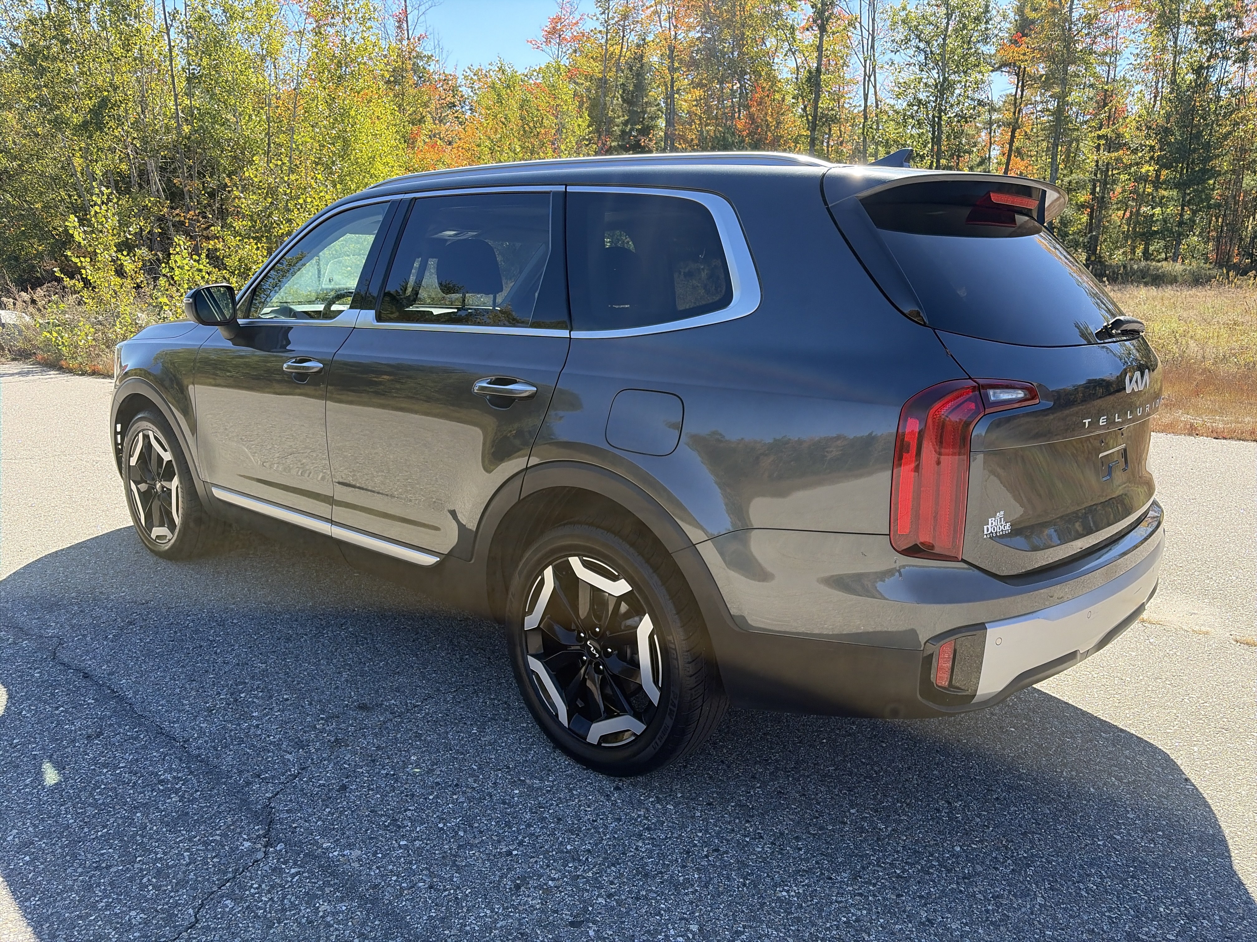 Certified 2024 Kia Telluride S w/ S Sunroof Package AWD/4WD image 7