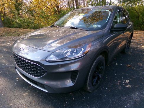 Used 2022 Ford Escape SE w/ Convenience Package image 4