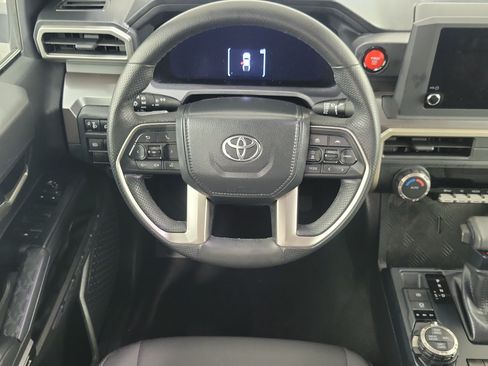 Certified 2024 Toyota Tacoma TRD Off-Road AWD/4WD image 14