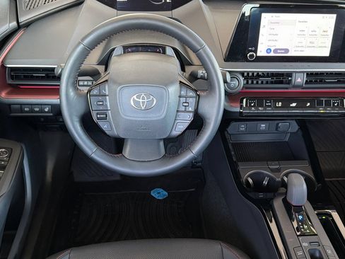 Used 2024 Toyota Prius Prime FWD image 15