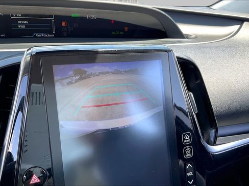 Used 2021 Toyota Prius Prime Limited FWD image 27