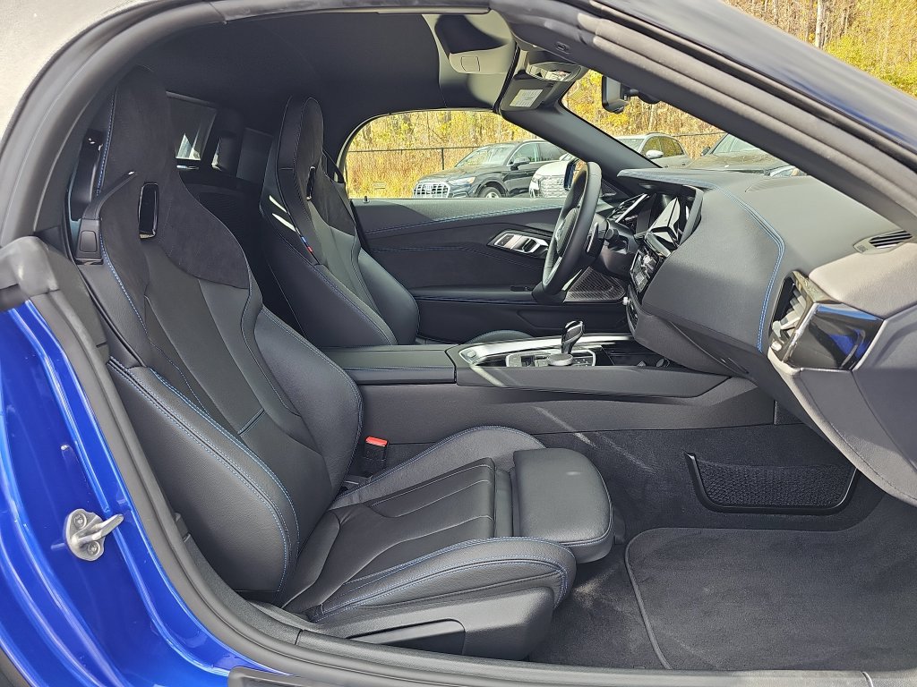 Certified 2026 BMW Z4 sDrive30i w/ Premium Package RWD image 11