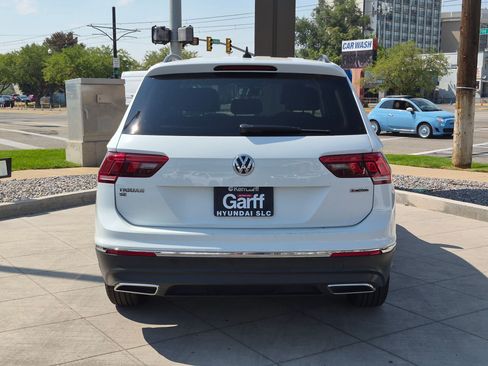 Used 2021 Volkswagen Tiguan SE AWD/4WD image 5