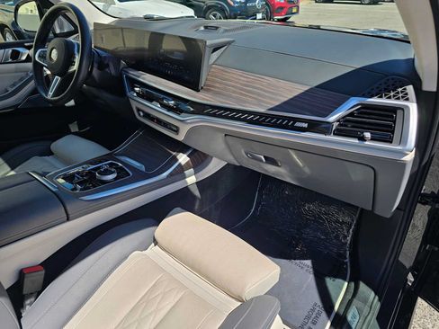 Used 2024 BMW X7 M60i w/ Executive Package AWD/4WD image 10
