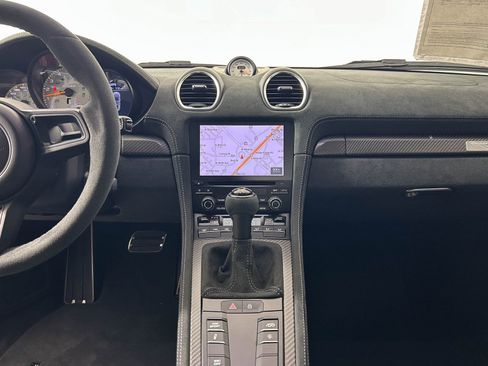 Certified 2024 Porsche 718 Cayman GT4 RS image 19