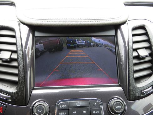 Used 2014 Chevrolet Impala LTZ FWD image 24