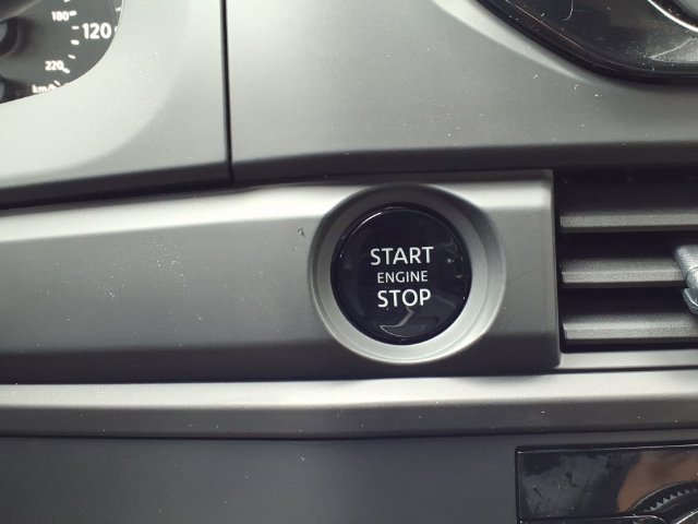 Used 2025 Nissan Pathfinder S AWD/4WD image 7
