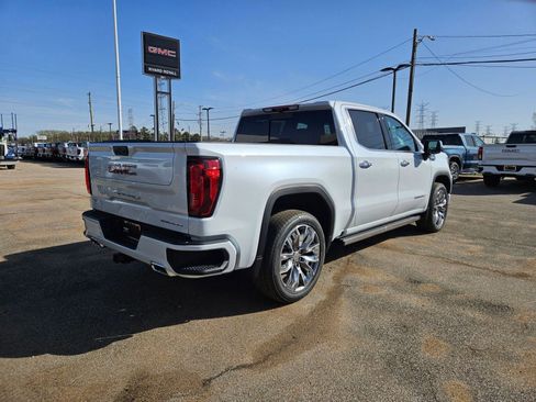 New 2026 GMC Sierra 1500 Denali w/ Denali Reserve Package AWD/4WD image 6