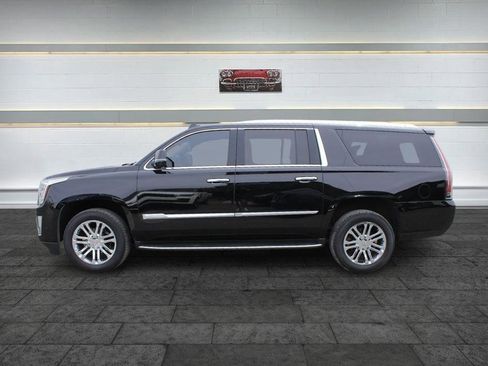 Used 2019 Cadillac Escalade ESV 2WD image 4