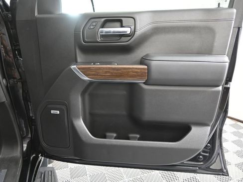 Used 2022 Chevrolet Silverado 1500 High Country AWD/4WD image 13