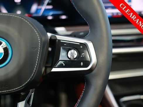 Used 2025 BMW i7 M70 w/ Executive Package image 22