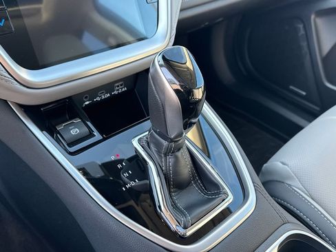 Used 2025 Subaru Outback Limited w/ Popular Package #2 image 16