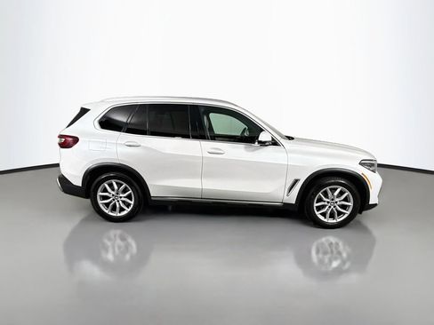 Used 2022 BMW X5 xDrive40i w/ Premium Package AWD/4WD image 4