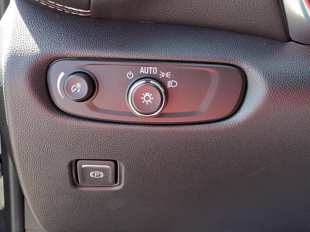 New 2025 Chevrolet Blazer LT AWD/4WD image 16