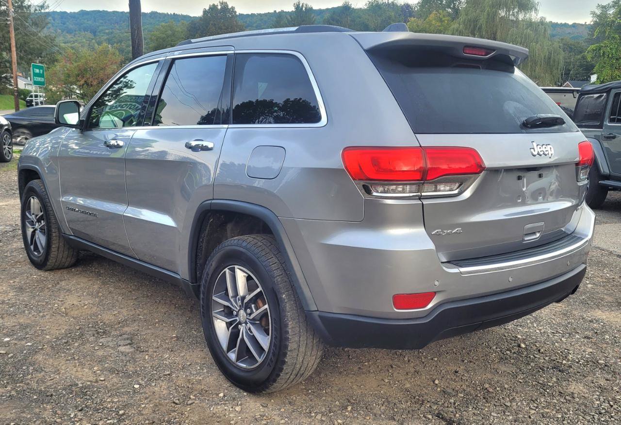 Used 2017 Jeep Grand Cherokee Limited w/ Luxury Group II AWD/4WD image 6