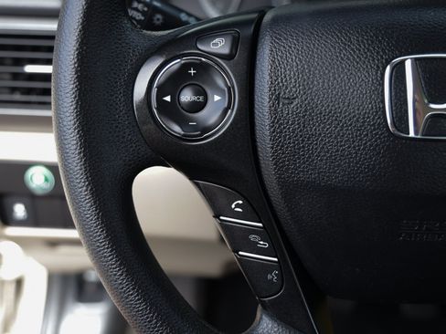 Used 2015 Honda Accord LX image 28
