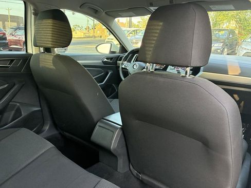 Used 2019 Volkswagen Jetta SE FWD image 22